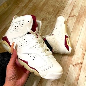 Retro Jordan 6 OG Maroon